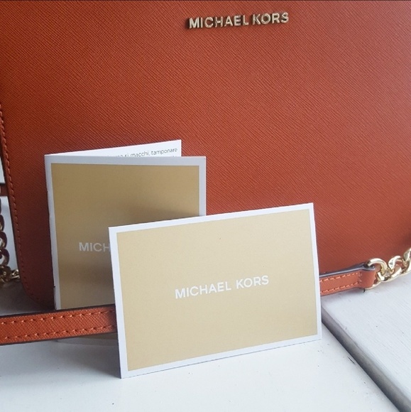 Jet Set Saffiano Leather Crossbody - Picture 2 of 7